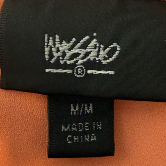 Mossimo Peach Tank Top Split Back Size Medium - Picture 12 of 15